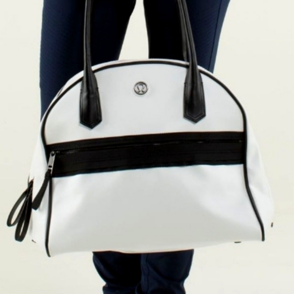 Lulu fanatics Lululemon